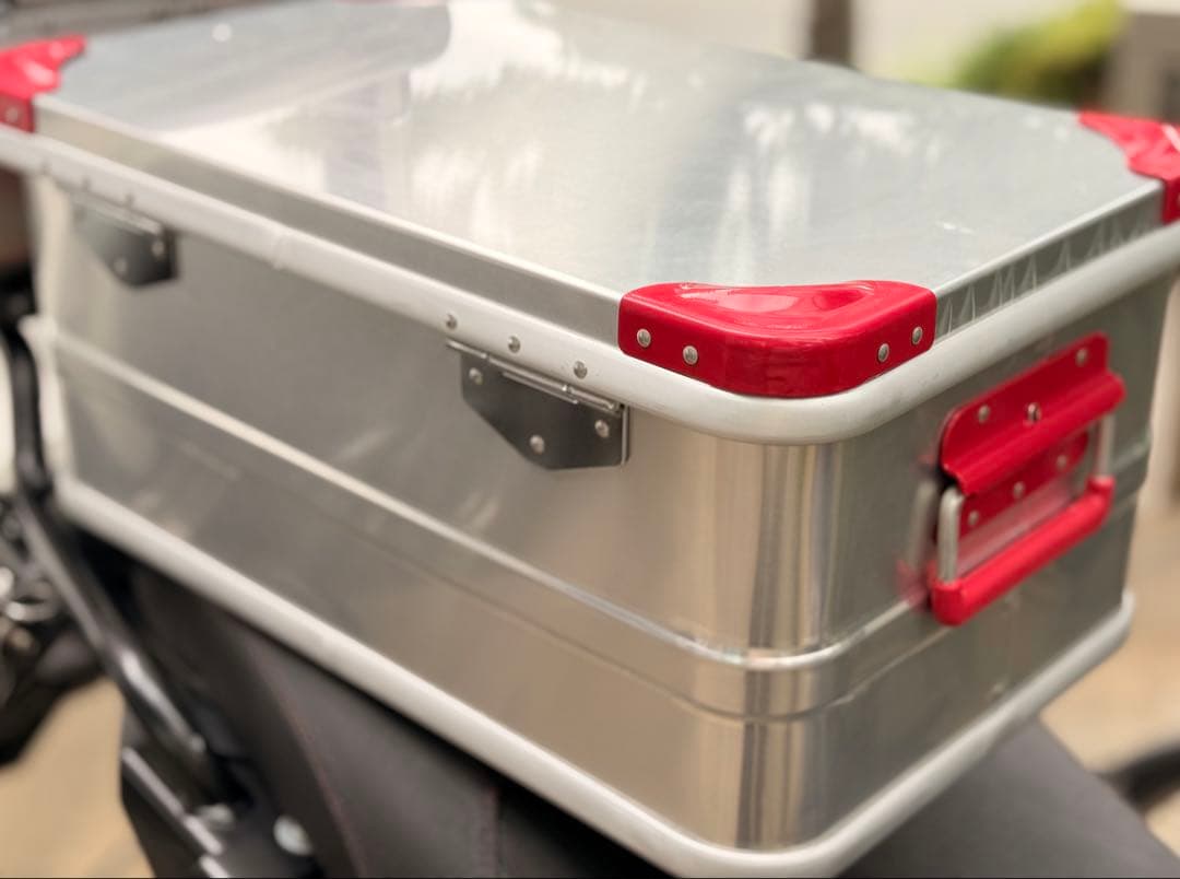 CHUMS アルミコンテナ