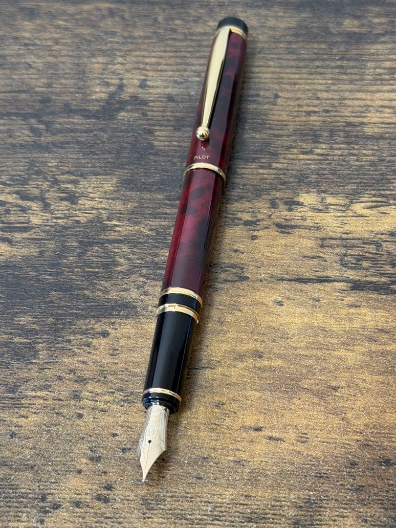 新品未使用　2008年製　初期型　グランセ　ルビーレッド　マーブル　万年筆 FM