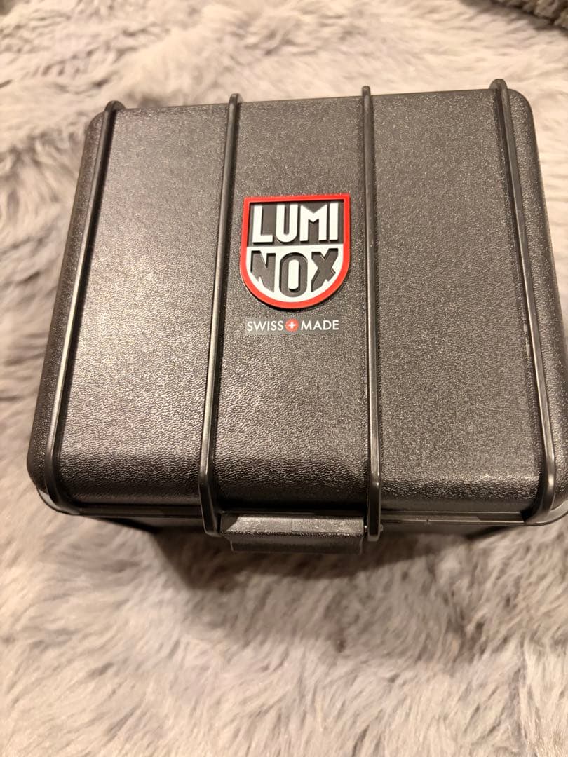 Luminox 3505.GP.SET 限定版 ゴールド文字盤 シリアルナンバー