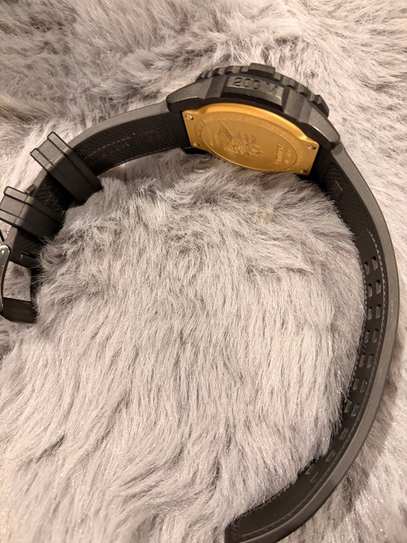 Luminox 3505.GP.SET 限定版 ゴールド文字盤 シリアルナンバー