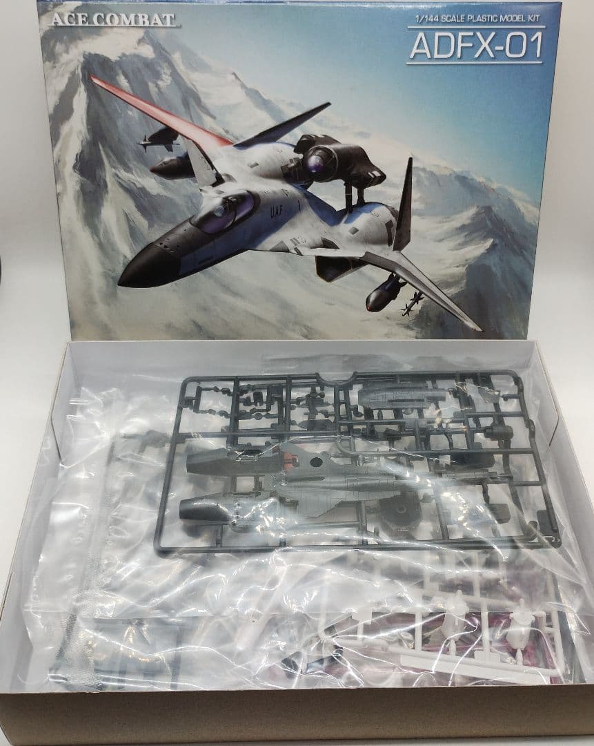 【新品未開封】コトブキヤ エースコンバット ADFX-01 2点セットプラモデル