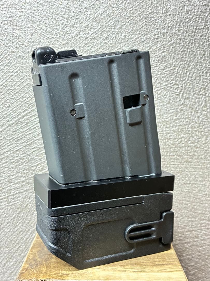 R7-35 東京マルイ GBB M4 マガジンアダプター 外部ソース仕様