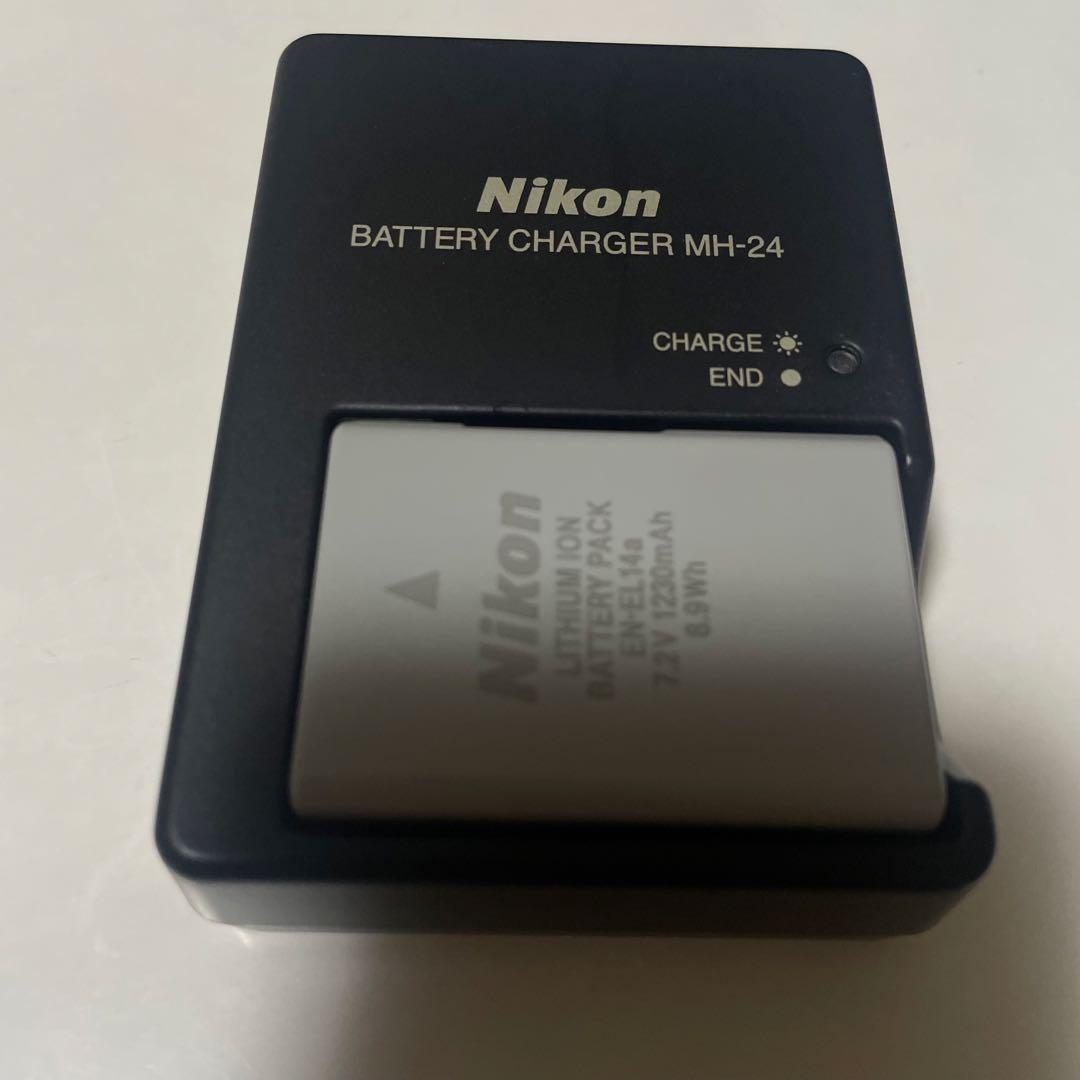 【保証有り】Nikon デジタル一眼レフカメラ D5500 ダブルズームキット