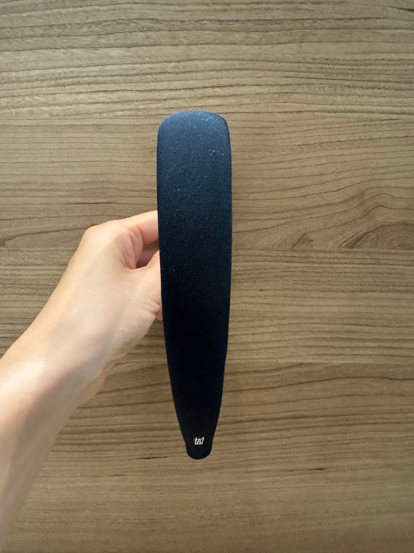 未使用　アレキサンドゥルパリ　カチューシャ　ブラック　黒　2.5cm