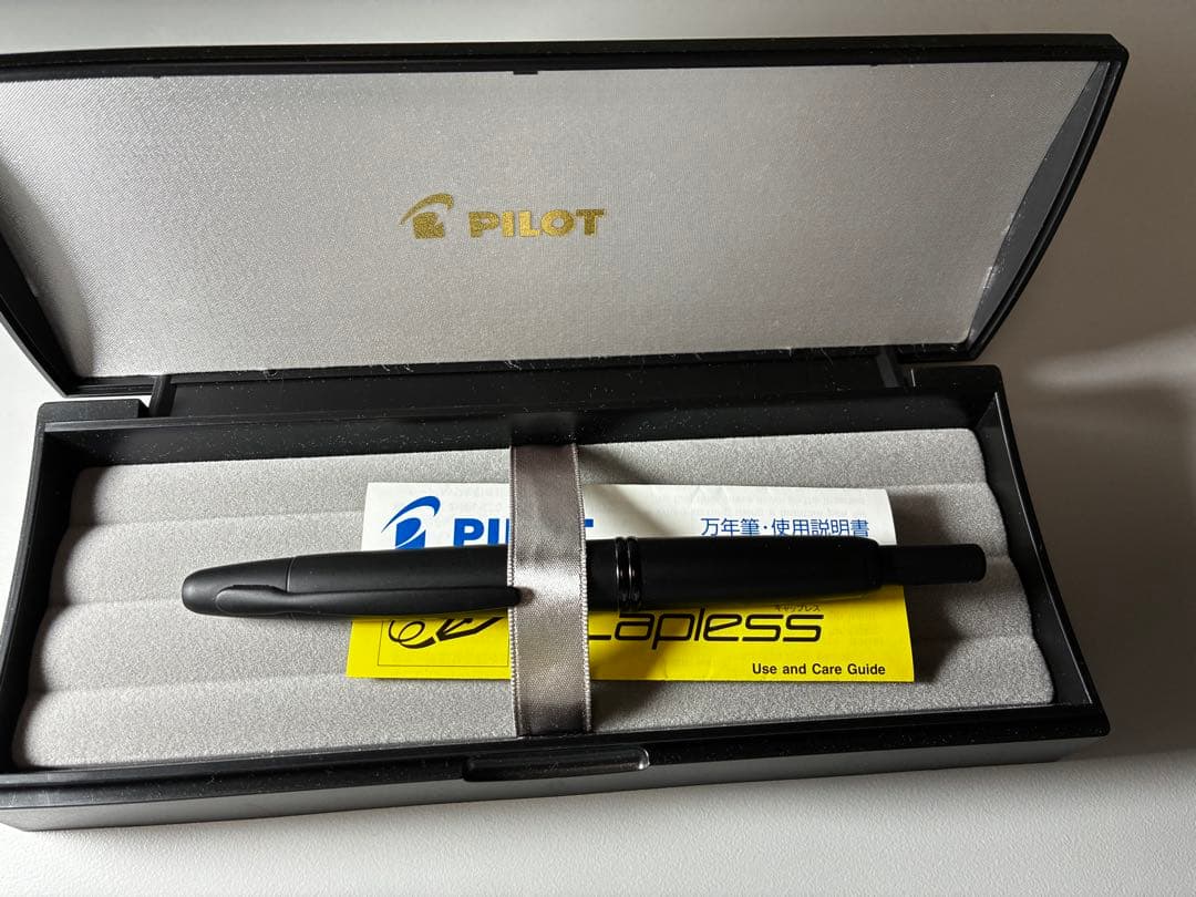 PILOT Capless 万年筆 マットブラック　EF キャップレス