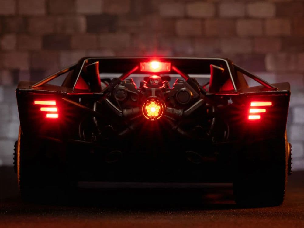 ザ・バットマン　バットモービル　ウィズ　バットマン・フィギュア