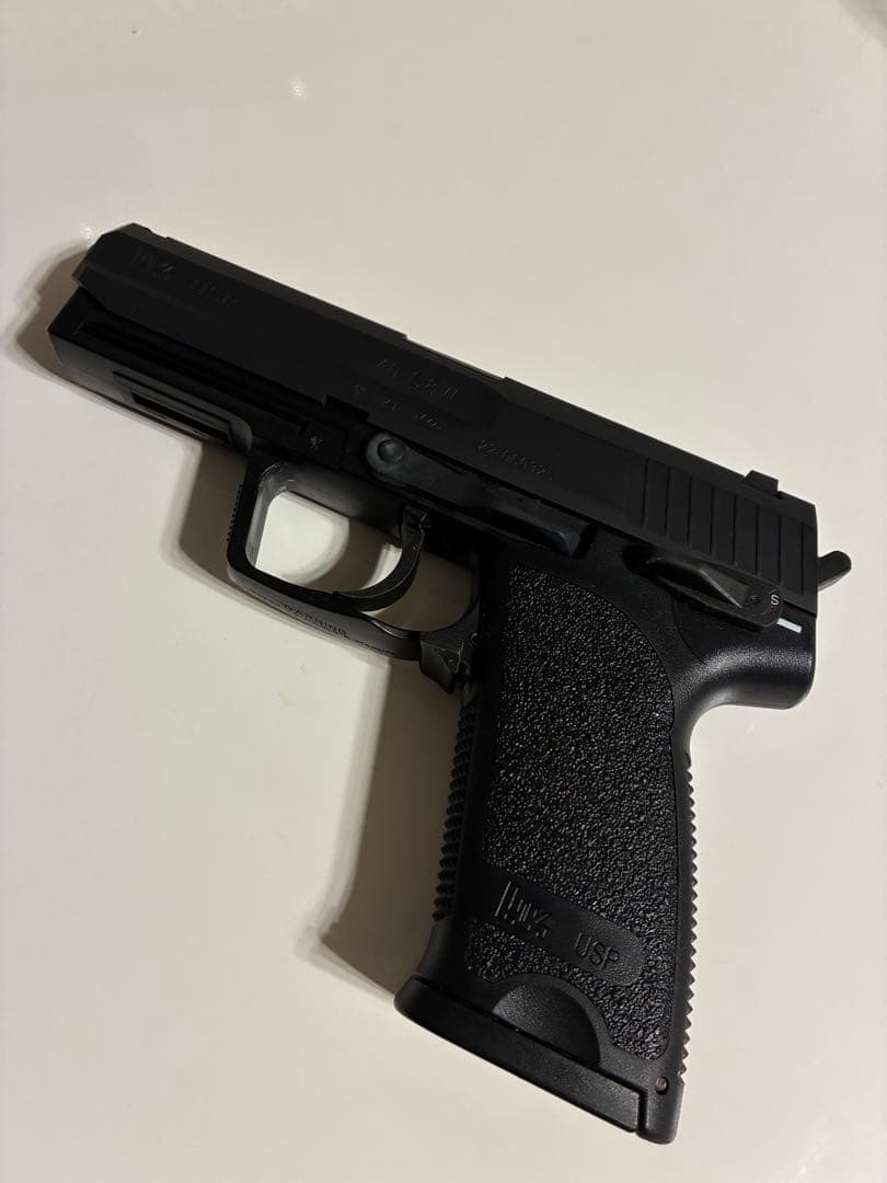 東京マルイH&K USP 18歳以上電動ハンドガン　バッテリー付き