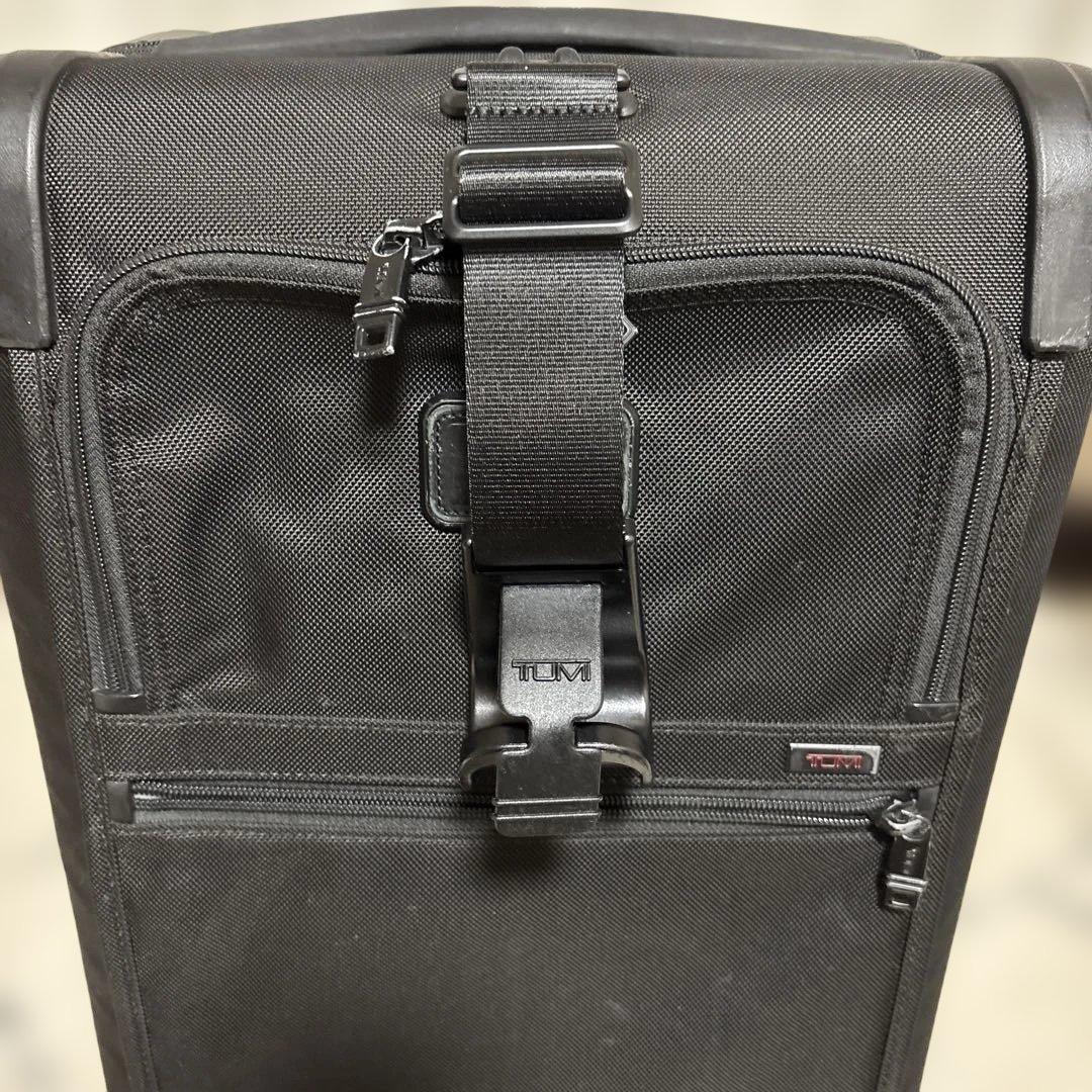 TUMI 22060 ALPHA2・4ウィール・キャリースーツケース ブラック