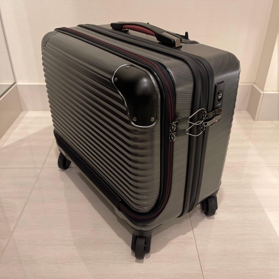 PROEVOスーツケース機内持ち込み