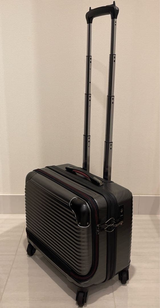 PROEVOスーツケース機内持ち込み