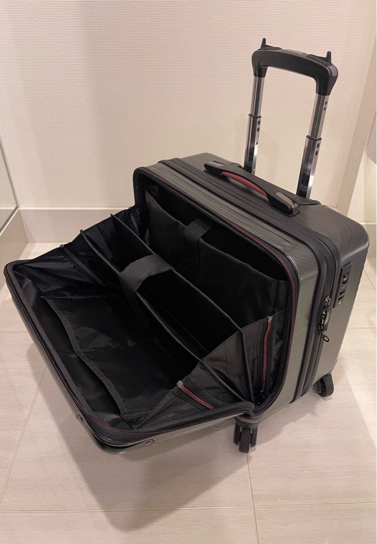 PROEVOスーツケース機内持ち込み