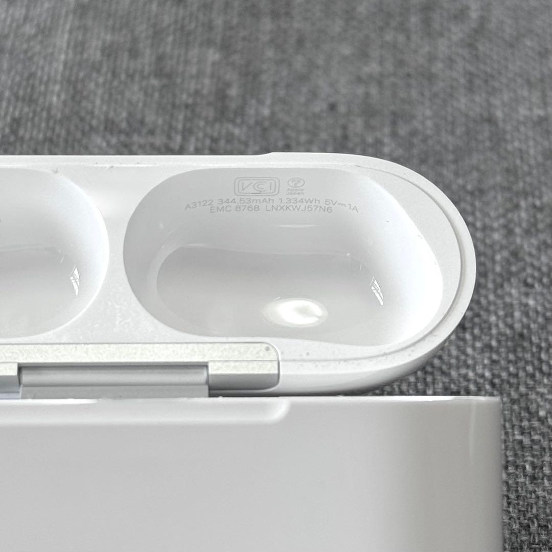 【綺麗】Apple AirPods Pro 第3世代 充電ケース