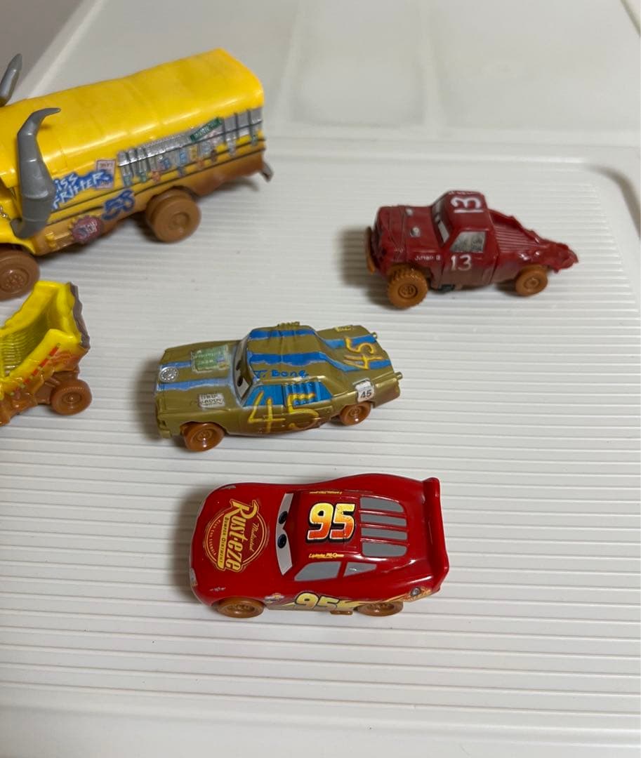 カーズ、ミニカー（クレイジーエイトクラッシャーズ）（ミスフリッター、４５番）