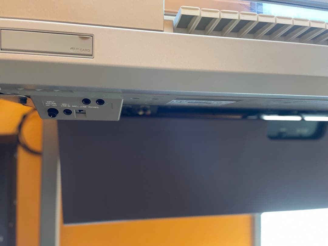 送料込み！！ヤマハYAMAHA エレクトーン 01C 本体