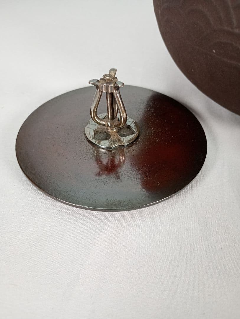 【茶道具】青海波紋様姥口丸釜　南鐐摘み　亀甲鐶付　茶釜　釜368