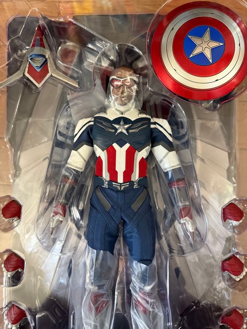 チ*ス様 ホットトイズ『ファルコン＆ウィンター・ソルジャー』キャプテン・アメリカ