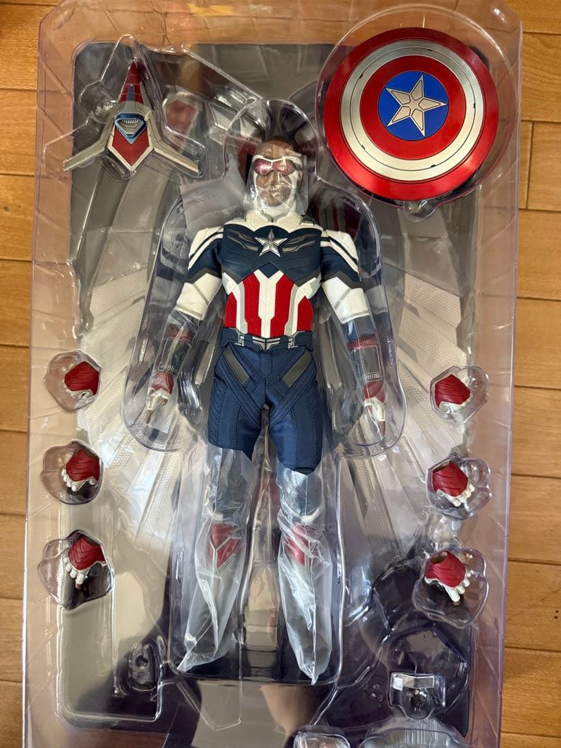 チ*ス様 ホットトイズ『ファルコン＆ウィンター・ソルジャー』キャプテン・アメリカ