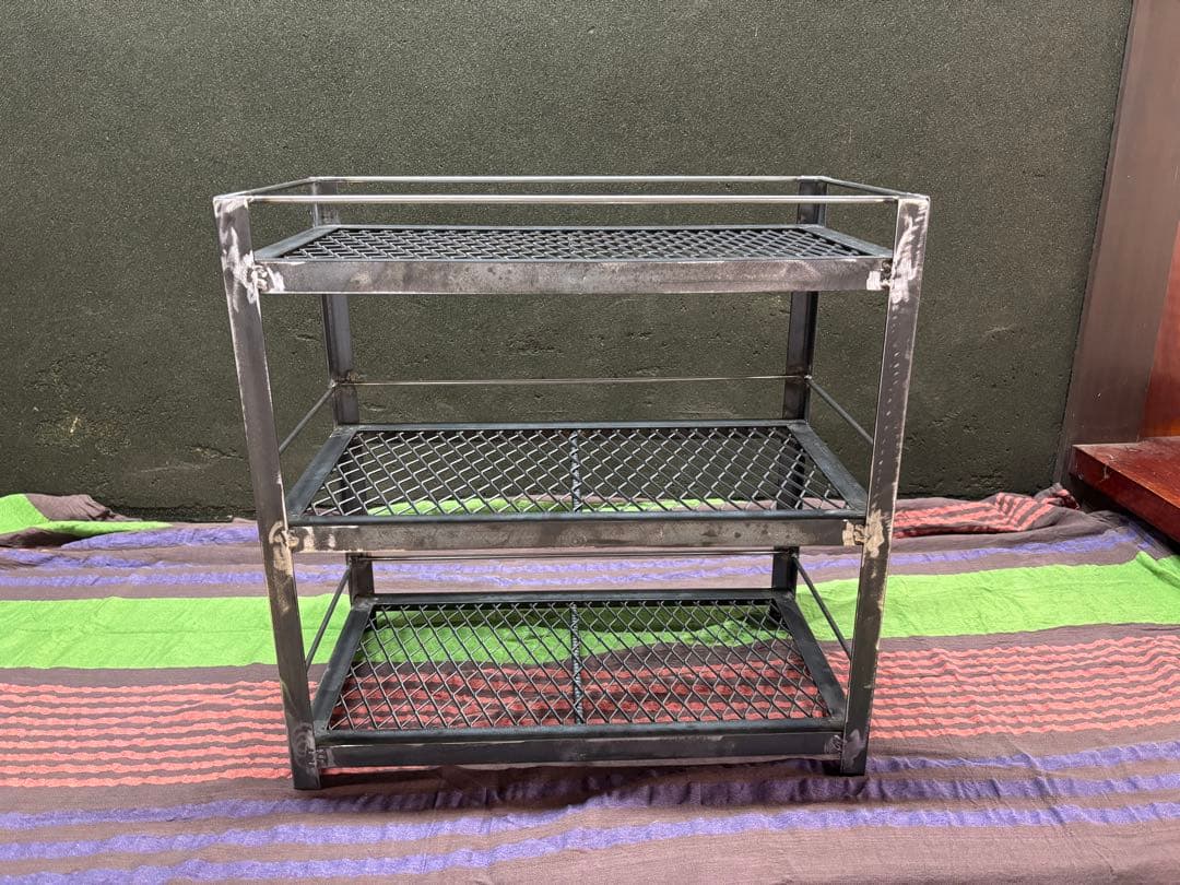 アイアンシェルフ３段棚　多肉植物　アガベ　植物棚　シャビー塗装