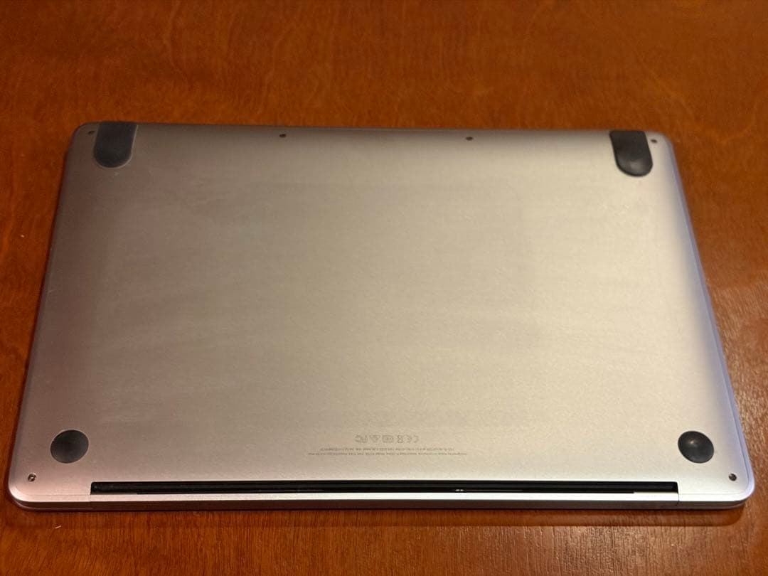 Apple MacBook Pro 本体