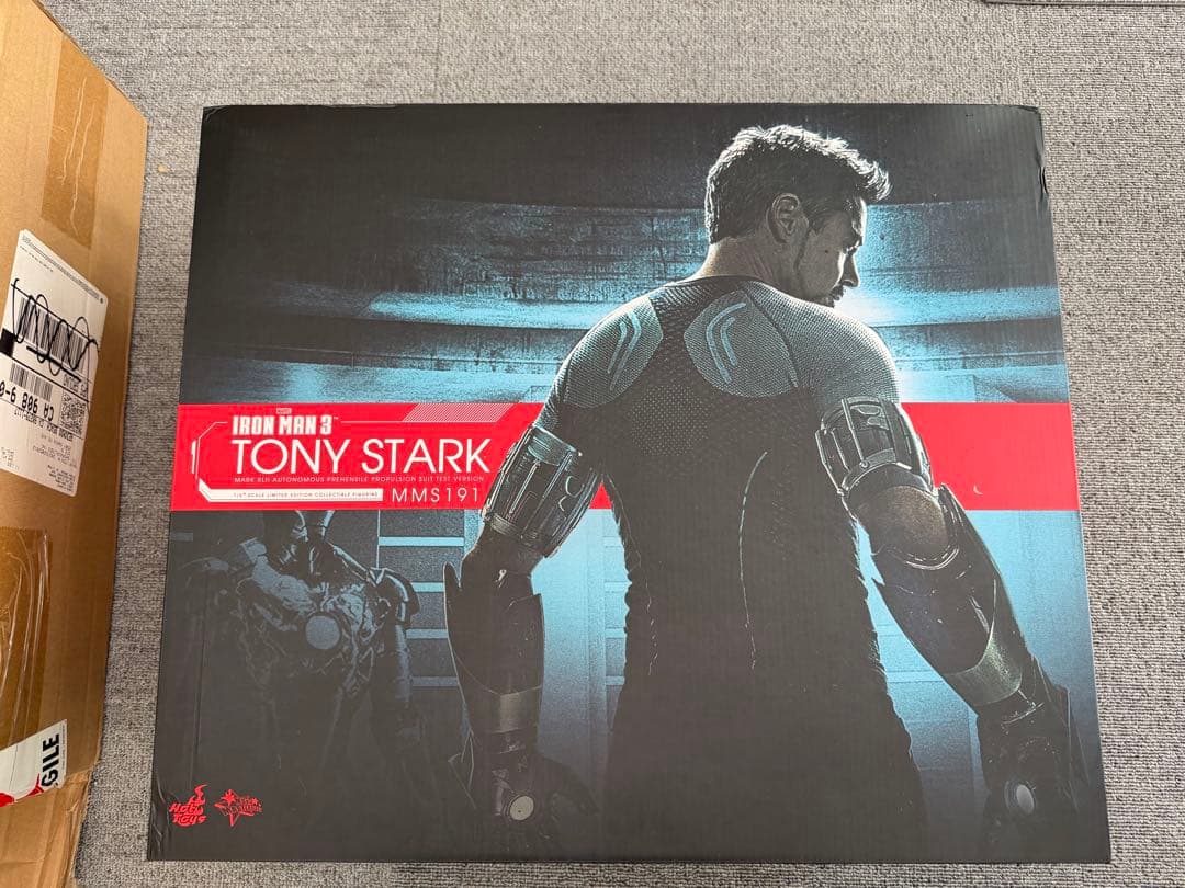 Hot Toys Tony Stark MMS191 フィギュア