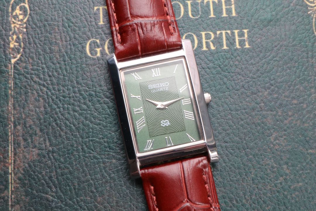 SEIKO tank 緑×銀 レクタンギュラー 稼働品