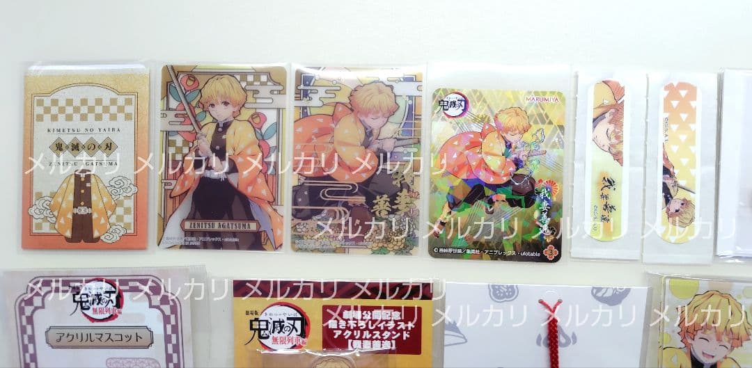 我妻善逸 缶バッジ ラバーストラップ アクリルスタンド まとめ売り