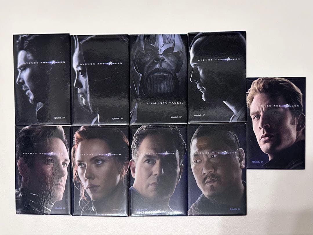 marvel アベンジャーズ　エンドゲーム　マグネットコレクション