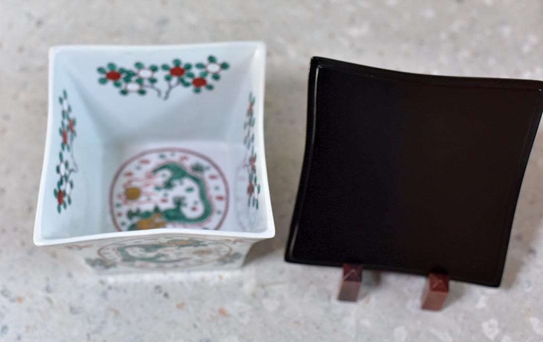 平安静山造　萬暦写桝形水指絵柄　【極上品】　お茶道具/共箱