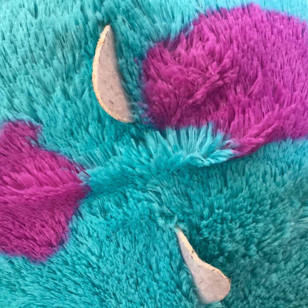 ディズニー・ピクサー映画　モンスターズ・インク　サリー　ぬいぐるみ