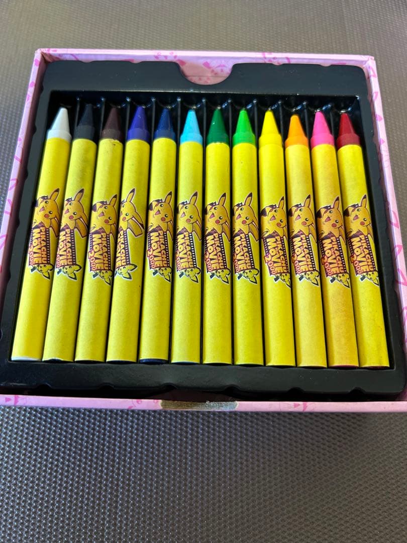 激レア　ピチューとピカチュウ 文具セット