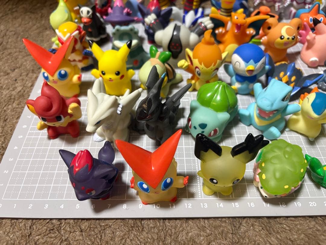 【年末特価】ポケモンキッズ　指人形54匹