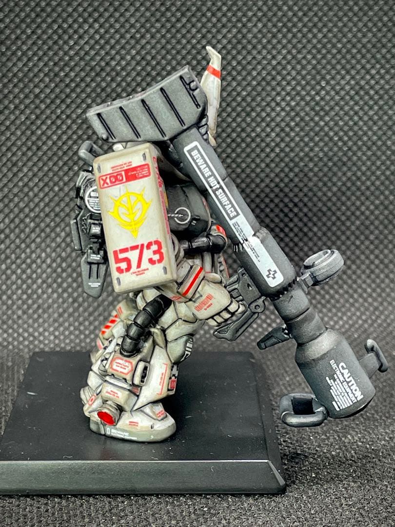 【送料無料】ガンダムコンバージ 高機動型ザクⅡ シン マツナガ専用機 リペイント