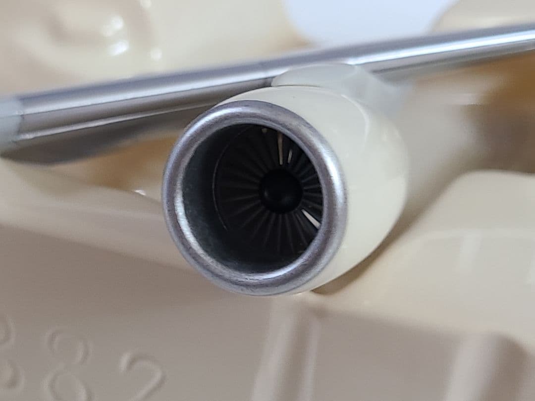 B777-200 JAL 空のエコ エコジェット JA8984