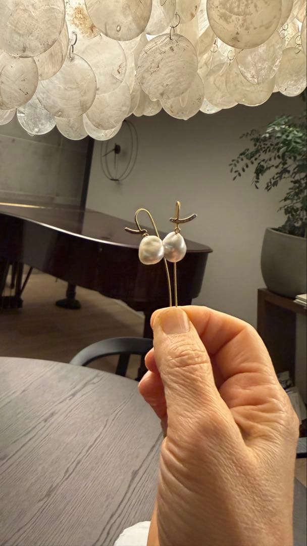 blanc iris パール付きピアス