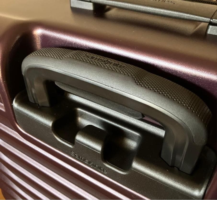 SAMSONITE サムソナイト 110L 軽量キャリーケース スーツケース