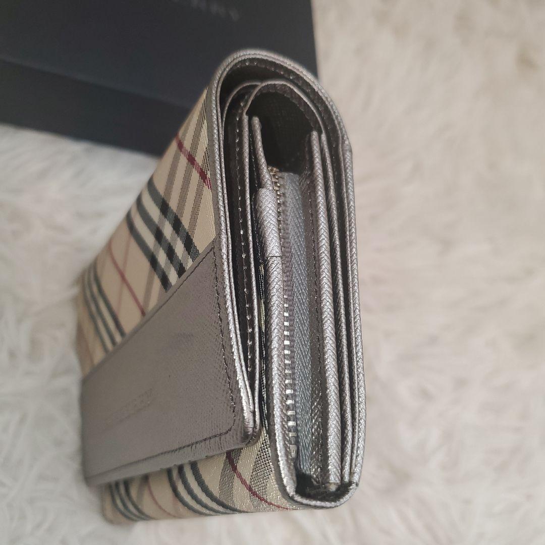 ⭐極美品⭐BURBERRY ノバチェック 二つ折り財布 シルバー