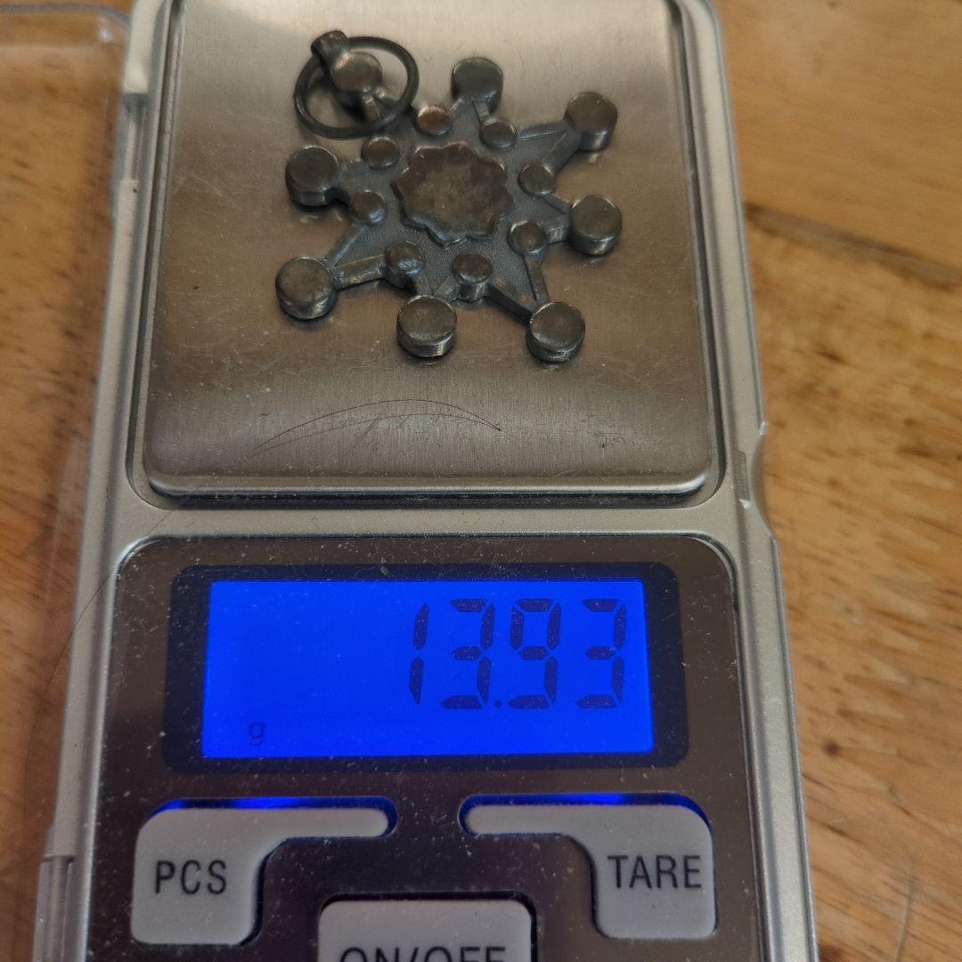 銀製品　勲八等白色桐葉章　勲八等瑞鳳章　メダルまとめ　総重量35㌘　勲章まとめ