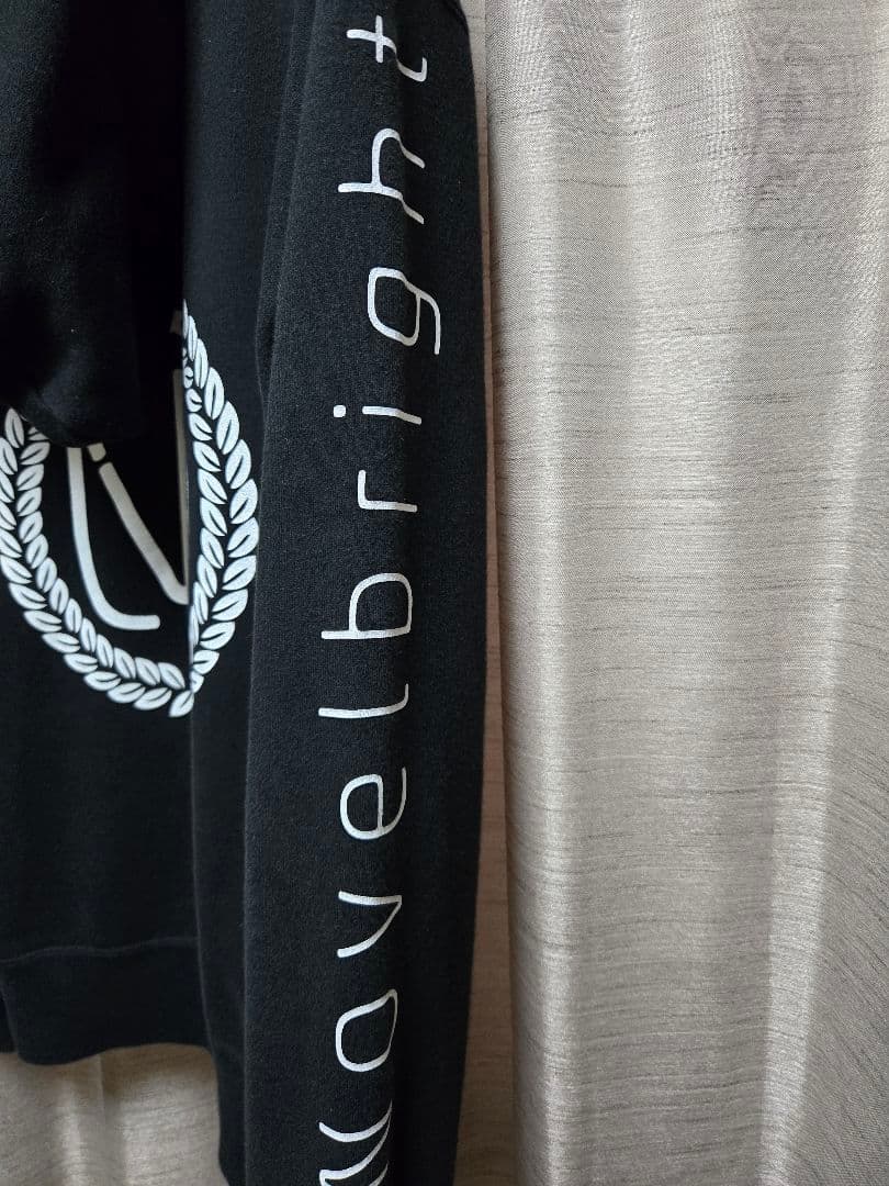 NovelbrightパーカーLサイズ