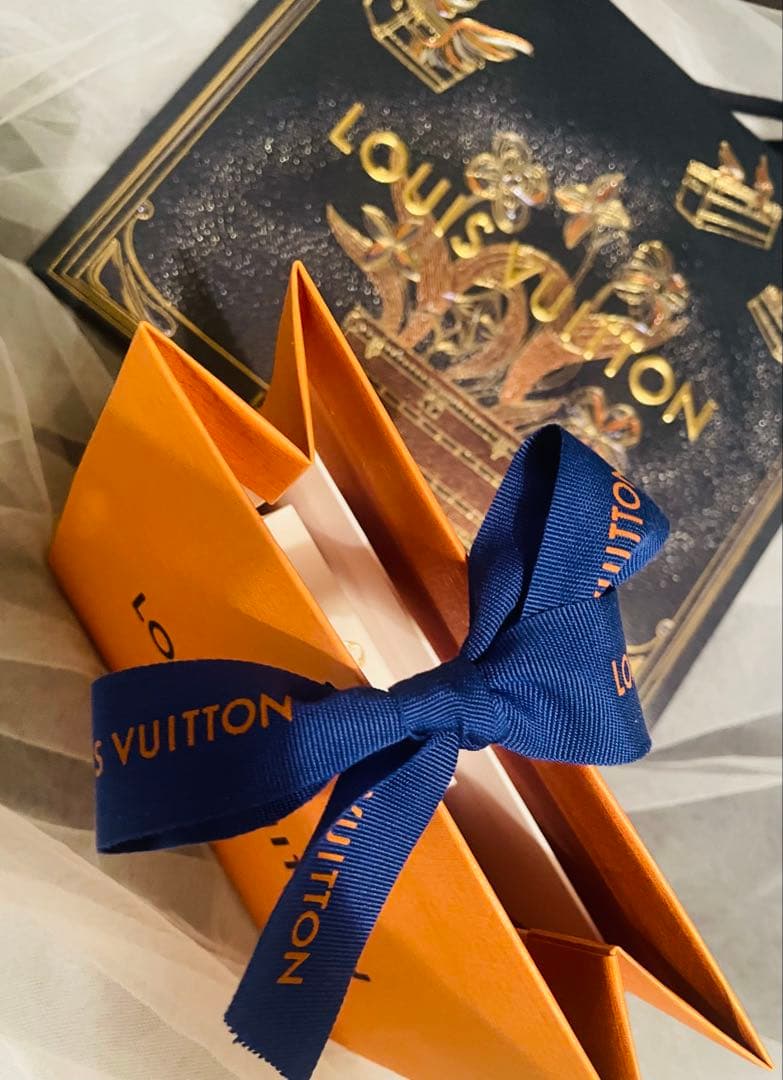 LOUIS VUITTON リップ