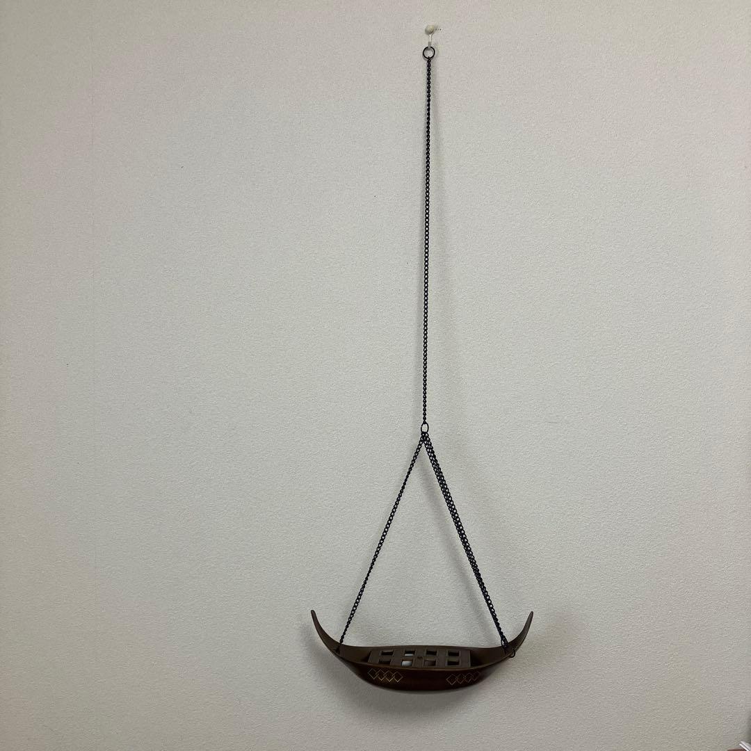 大野芳光　釣船　花入　唐銅（唐金）　唐草彫　釣鎖付