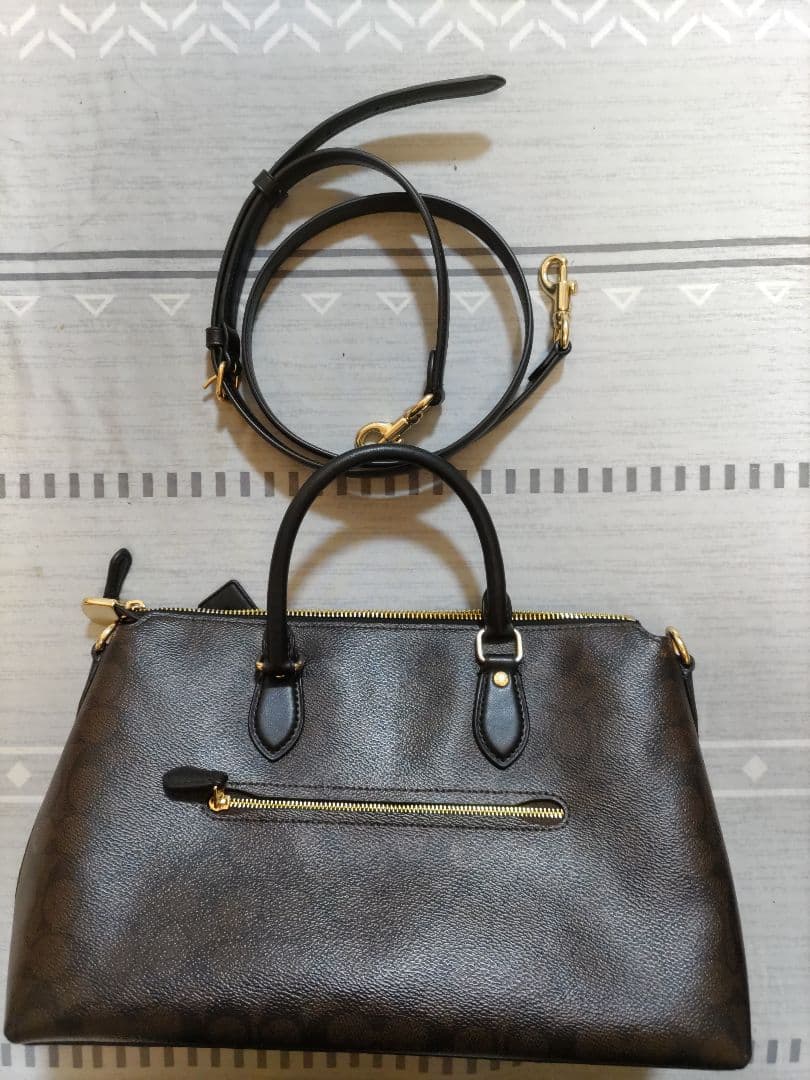 本日削除COACH ショルダーバッグ ダークブラウン