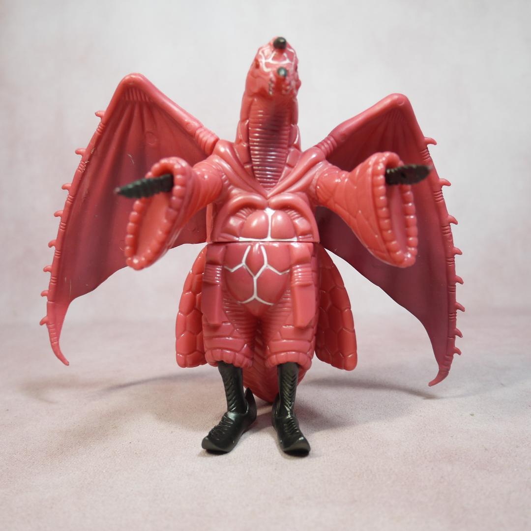 パワードモンスターシリーズ　パワードドラコ　ソフビ