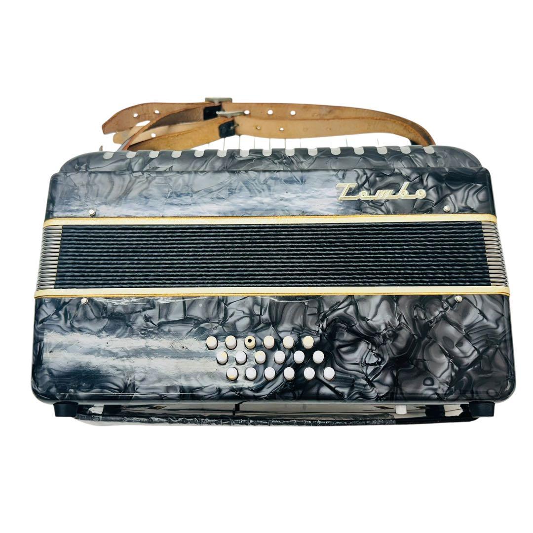 TOMBO トンボ　アコーディオン　NO181