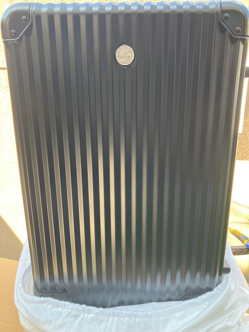 「新品未使用」メルセデス・ベンツAMG オリジナルスーツケース　64L