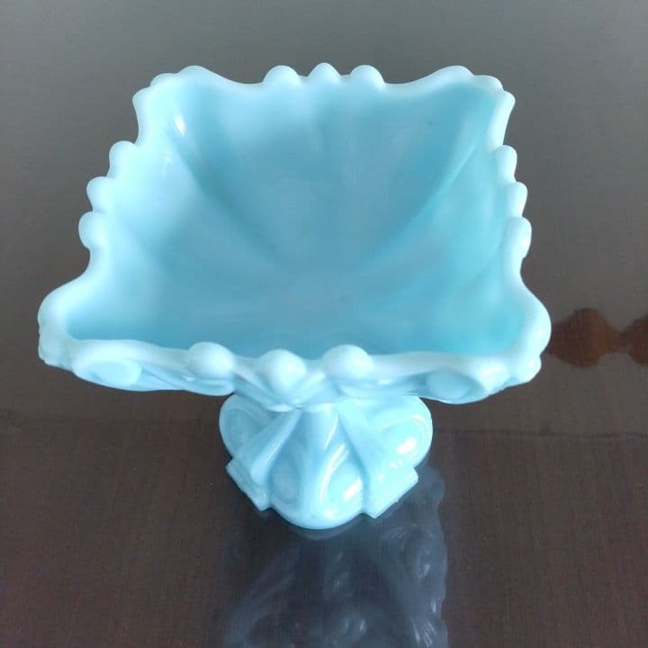 アンティーク ティファニーブルーコンポート⭐︎ミルクガラス ⭐︎ファイヤーキング