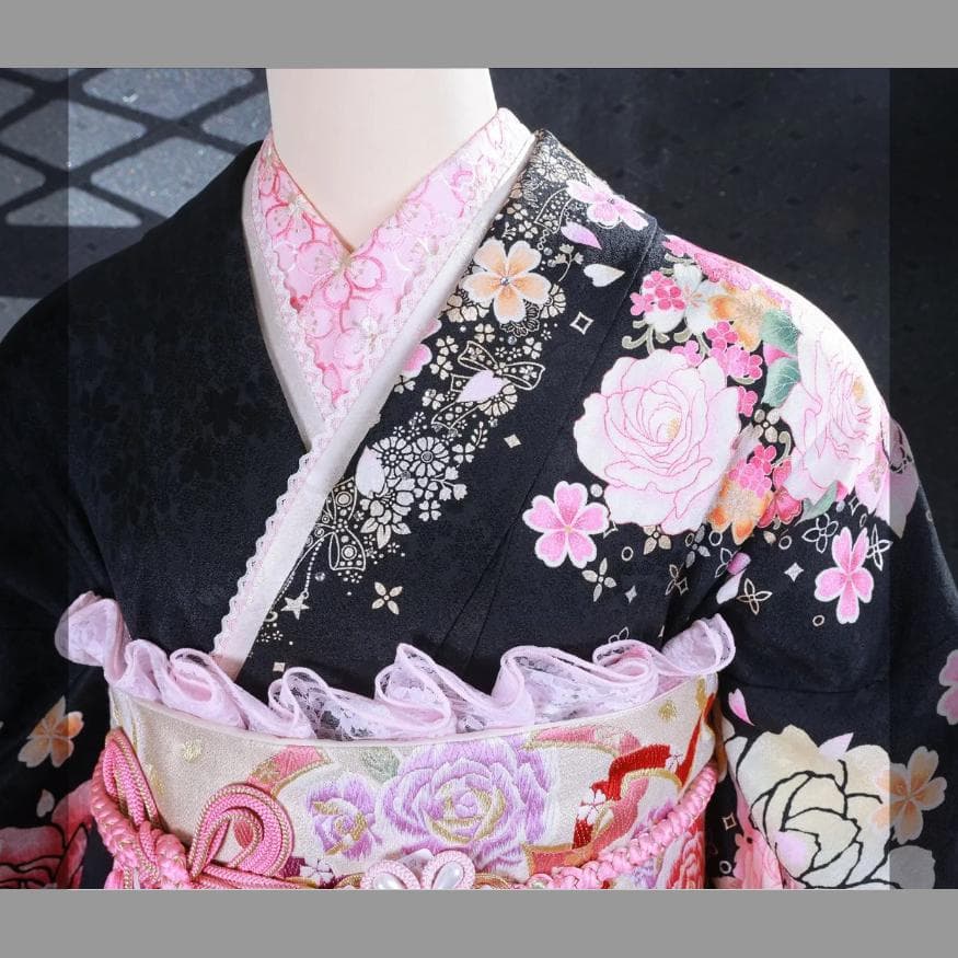 【くみこさま専用】振袖セット　美品　ピンク×黒　バラ　かわいい