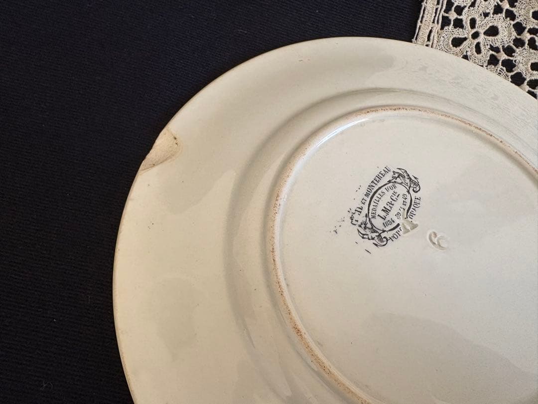 フランスアンティーク クレイユモントロー レリーフリムデザート皿