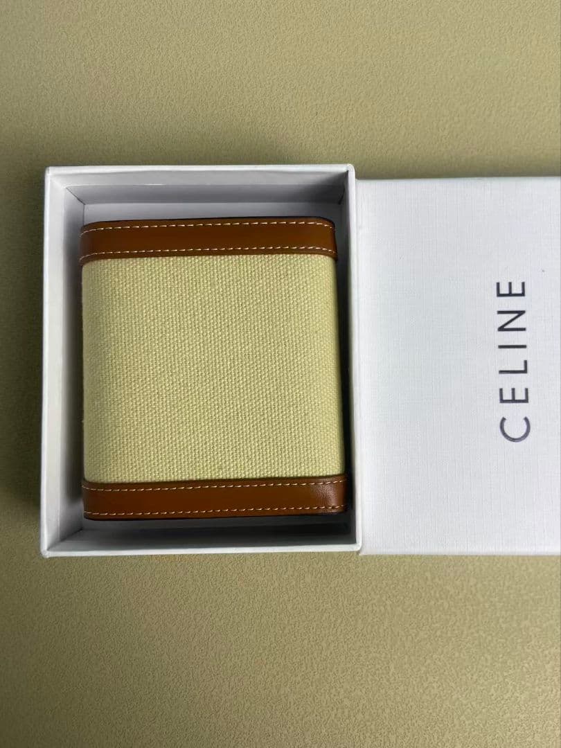 CELINEベージュ×ブラウン キャンバス×レザー 三つ折り財布CELINEロゴ