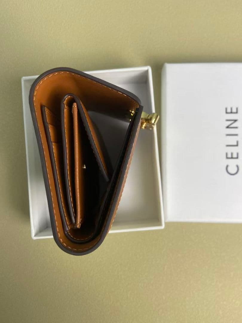 CELINEベージュ×ブラウン キャンバス×レザー 三つ折り財布CELINEロゴ