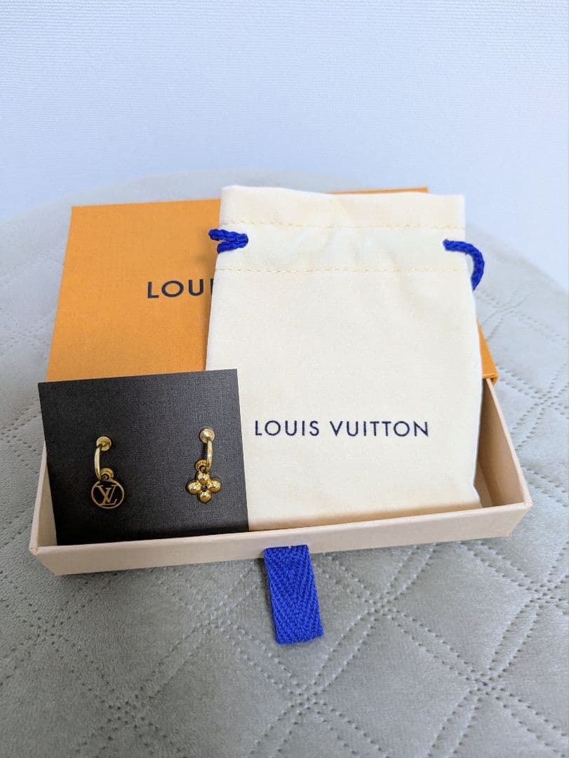 ☆美品☆ Louis Vuitton ブックルドレイユ・ブルーミングピアス